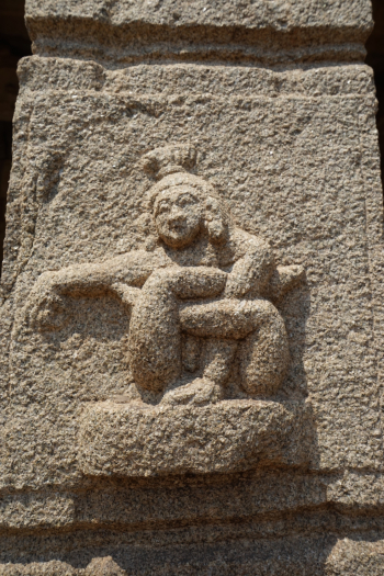 Āsana 1
